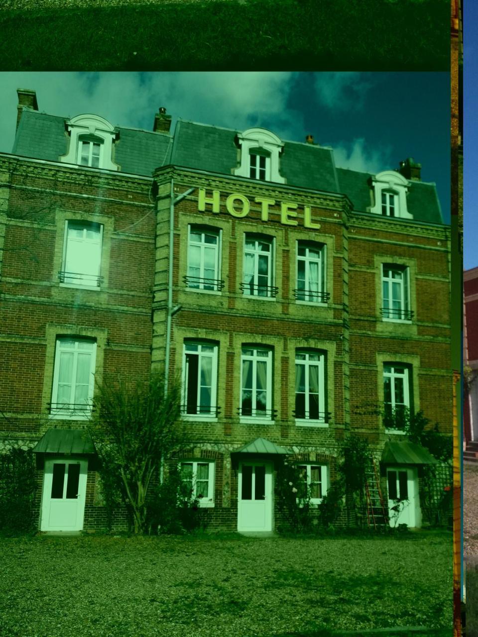 Hotel Du Chateau Blanc Elbeuf Esterno foto