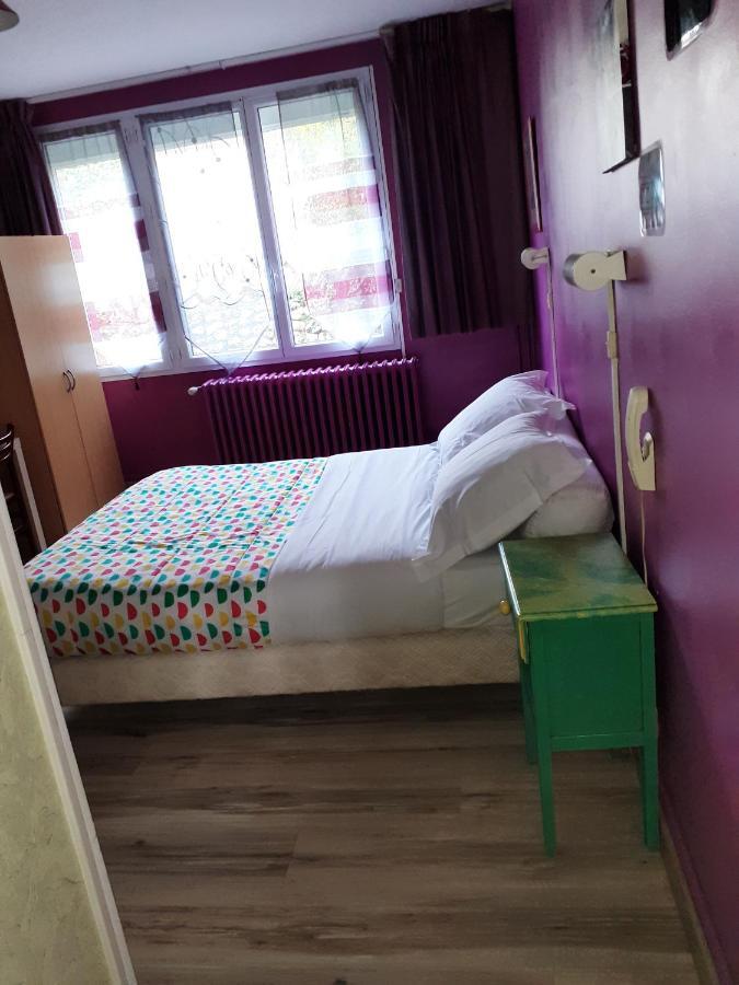 Hotel Du Chateau Blanc Elbeuf Esterno foto