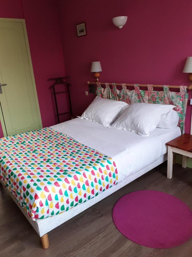 Hotel Du Chateau Blanc Elbeuf Esterno foto